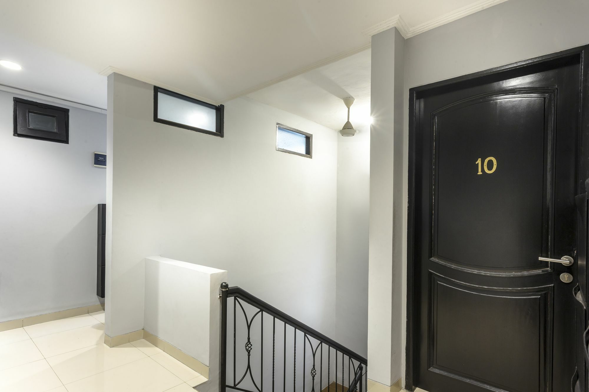 Oyo 105 La Maison D Ilona Jakarta Eksteriør billede
